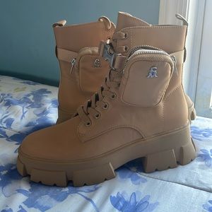 Steve Madden boots